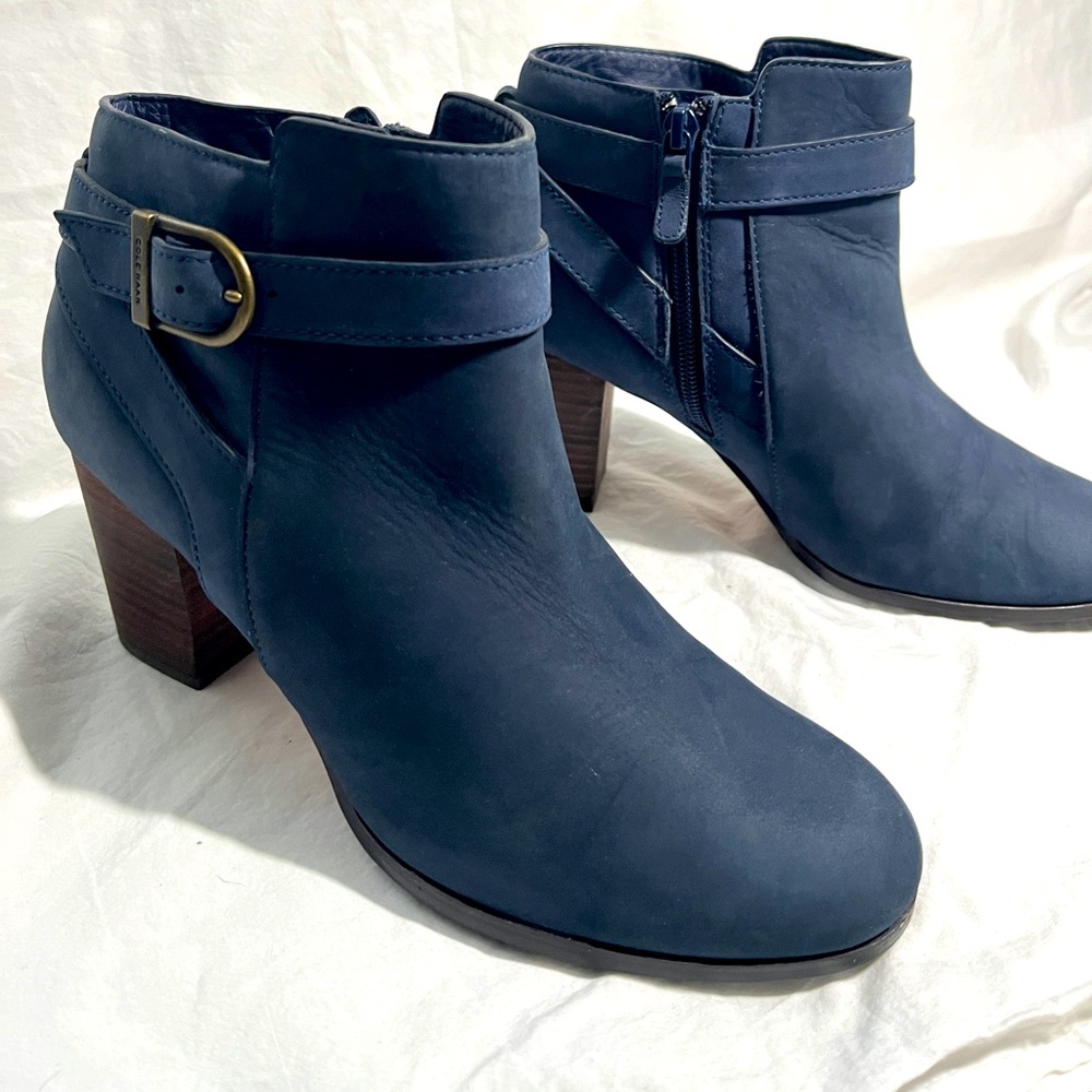 Cole Haan Cassidy Block Heel Bootie Blue Nubuck Leather Ankle Boot Size 8.5 Zip